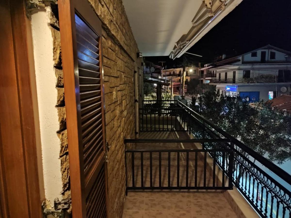 Ξενώνας Φωτεινη Ouranoupoli Dış mekan fotoğraf